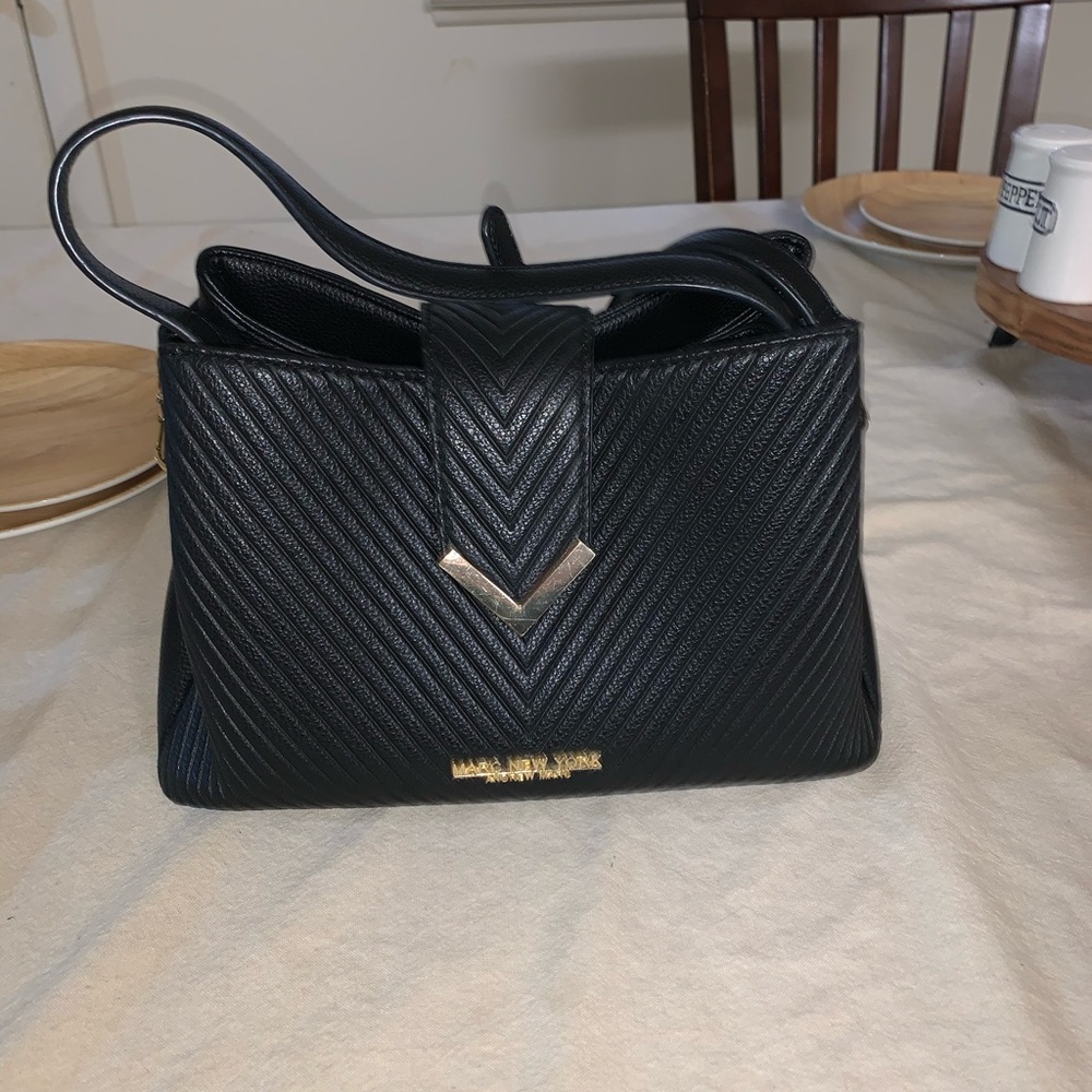 Andrew Marc bag